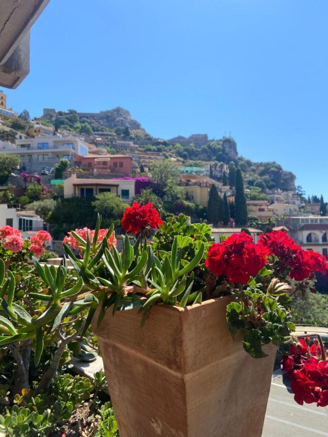 Villa Centaurea Apartment With Private Parking Taormina Exterior photo