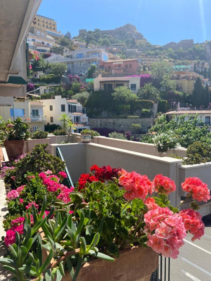 Villa Centaurea Apartment With Private Parking Taormina Exterior photo