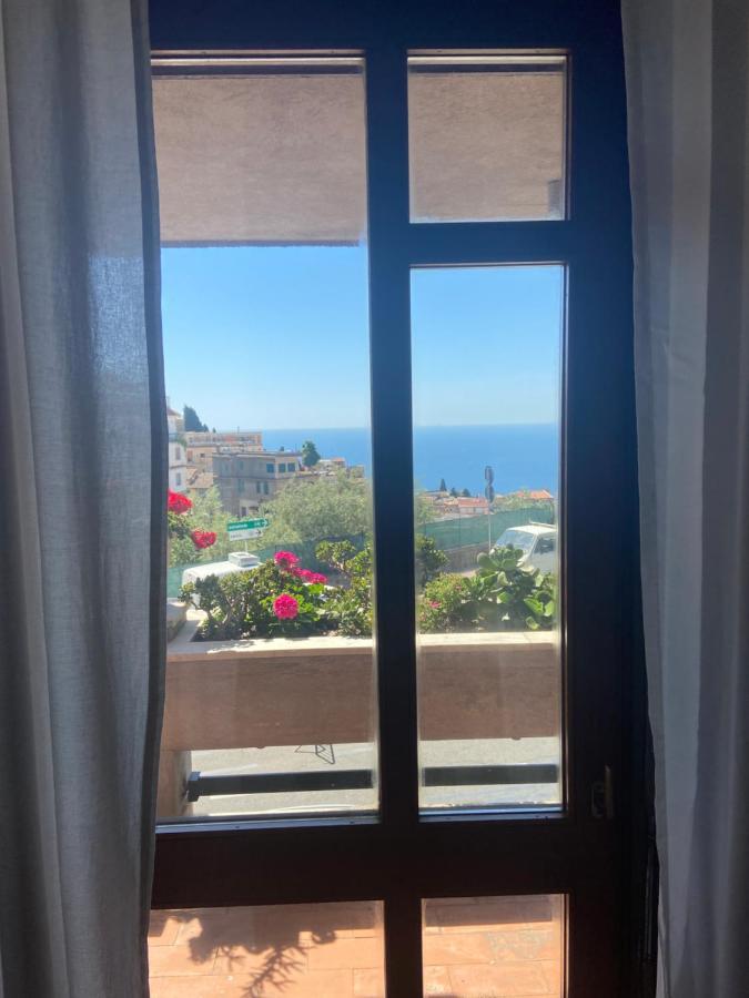 Villa Centaurea Apartment With Private Parking Taormina Exterior photo