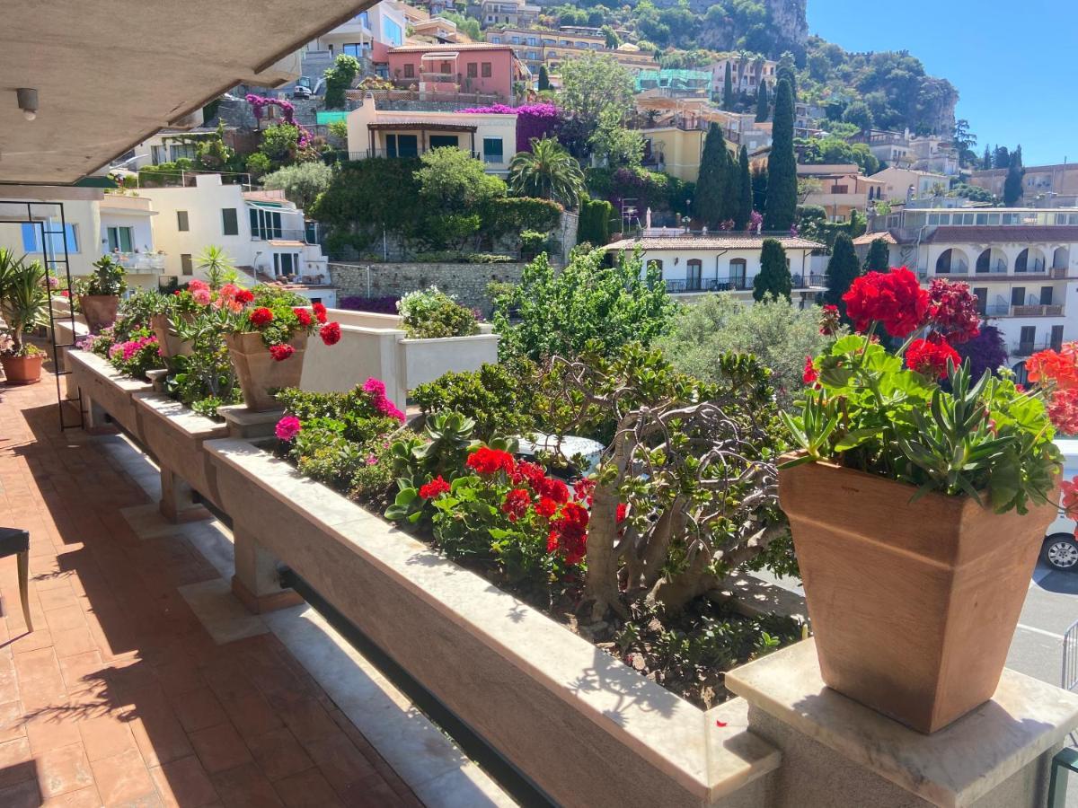 Villa Centaurea Apartment With Private Parking Taormina Exterior photo